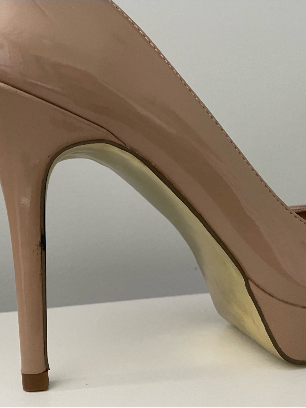 Steve Madden Saint Nude Patent Platform Pumps - Size 7.5 - Like New - Picture 14 of 16